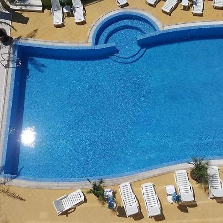 Family Hotel Gallery ซันนีบีช ภายนอก รูปภาพ