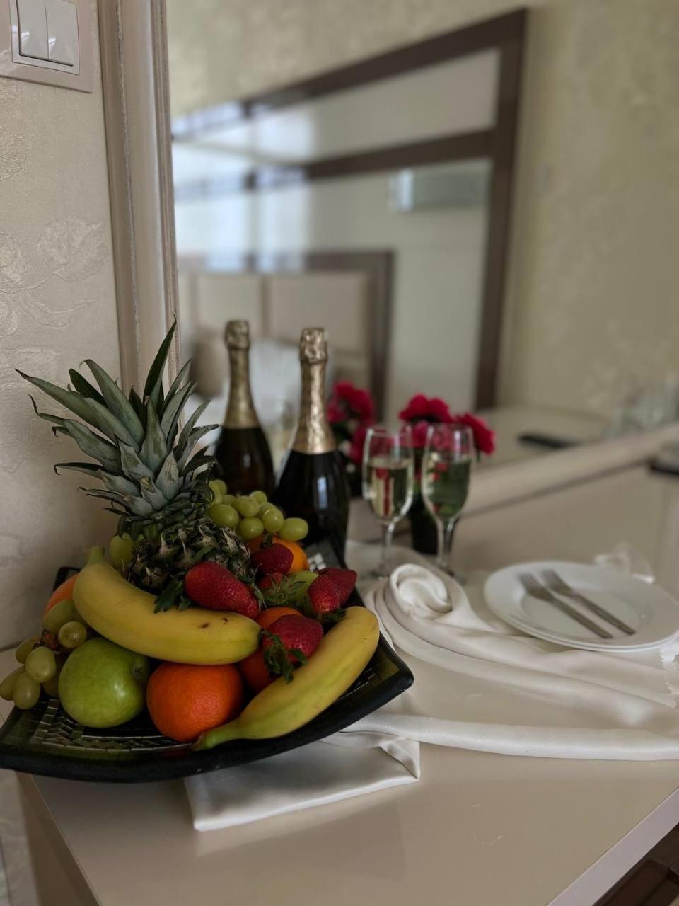 Family Hotel Gallery ซันนีบีช ภายนอก รูปภาพ