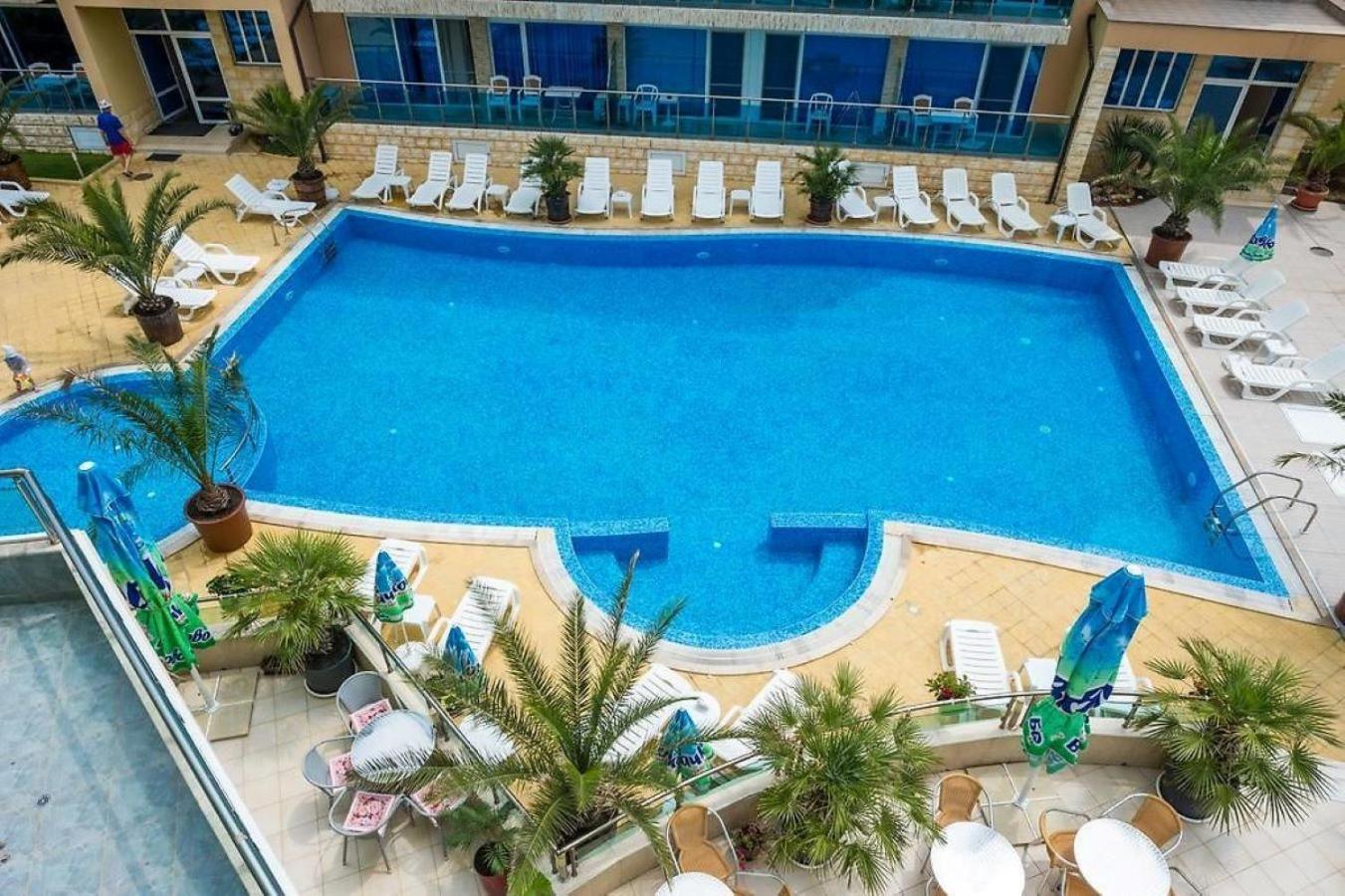 Family Hotel Gallery ซันนีบีช ภายนอก รูปภาพ
