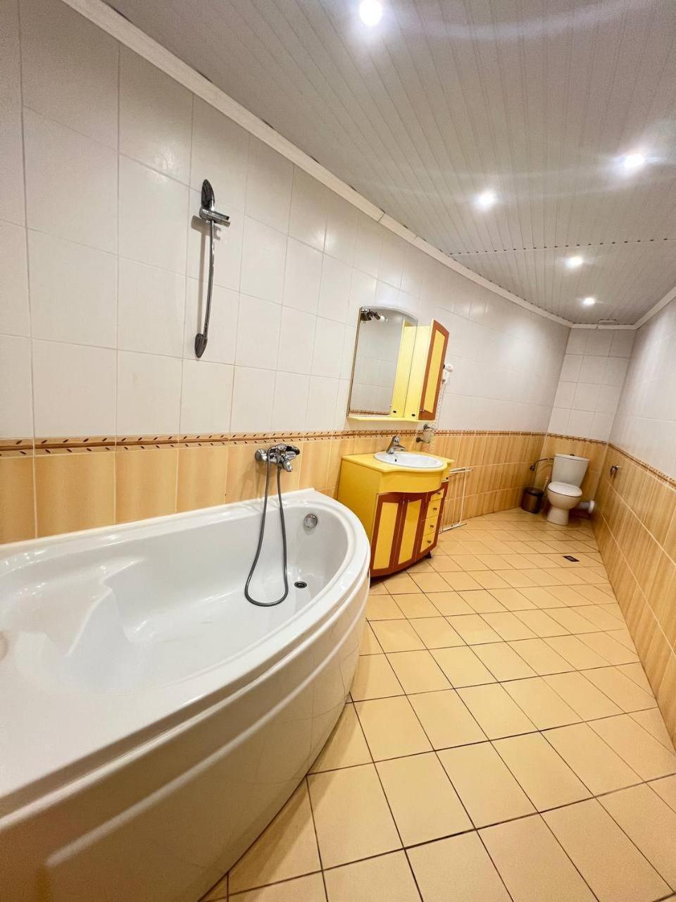 Family Hotel Gallery ซันนีบีช ภายนอก รูปภาพ